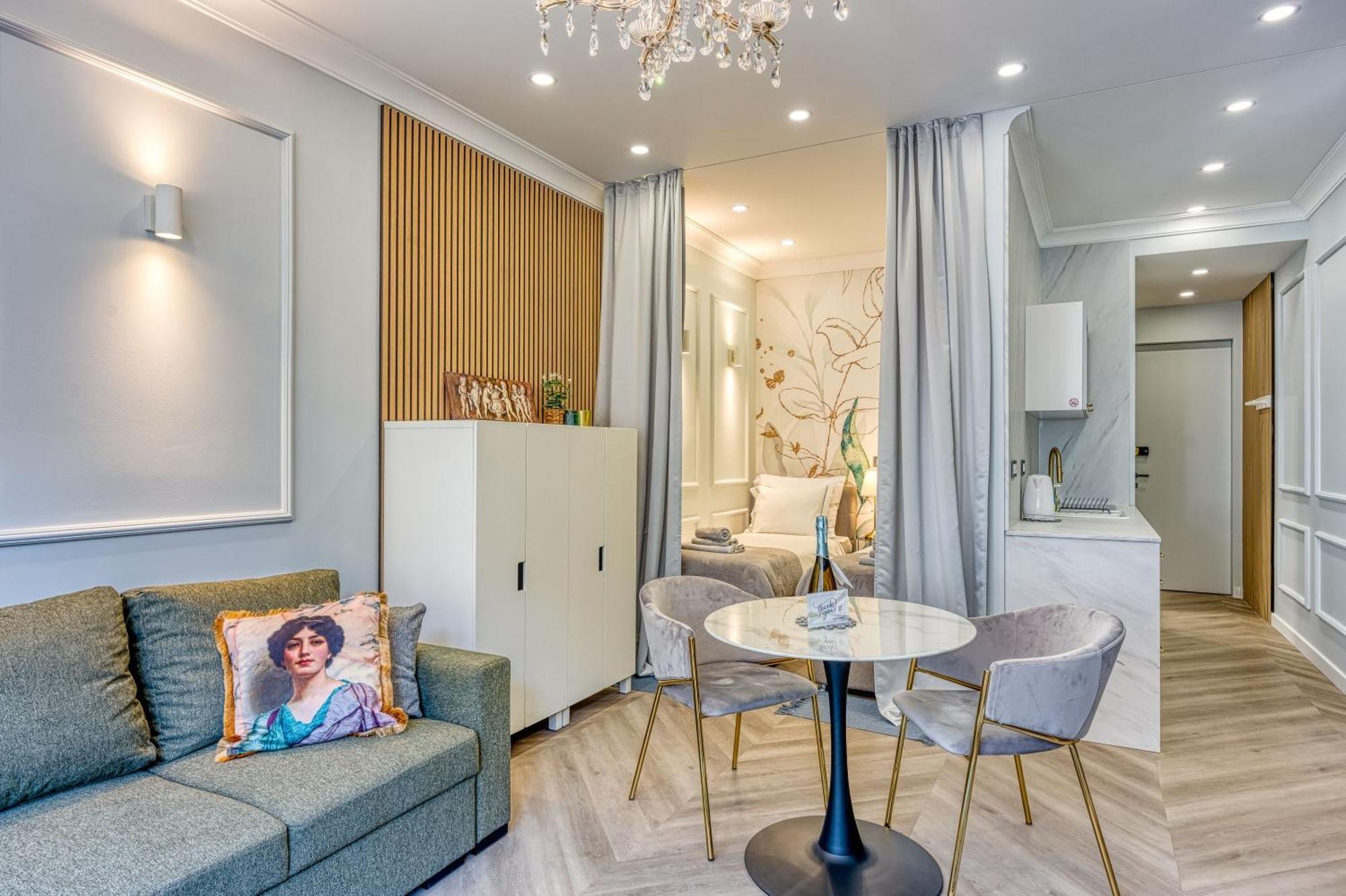 Leone Luxury - Happy Apartment Zagreb