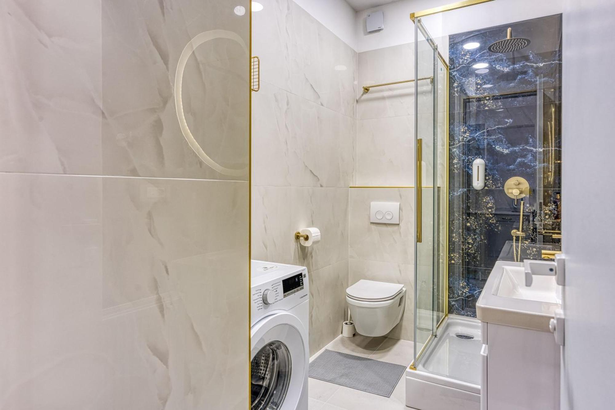 Leone Luxury - Happy * Zagreb